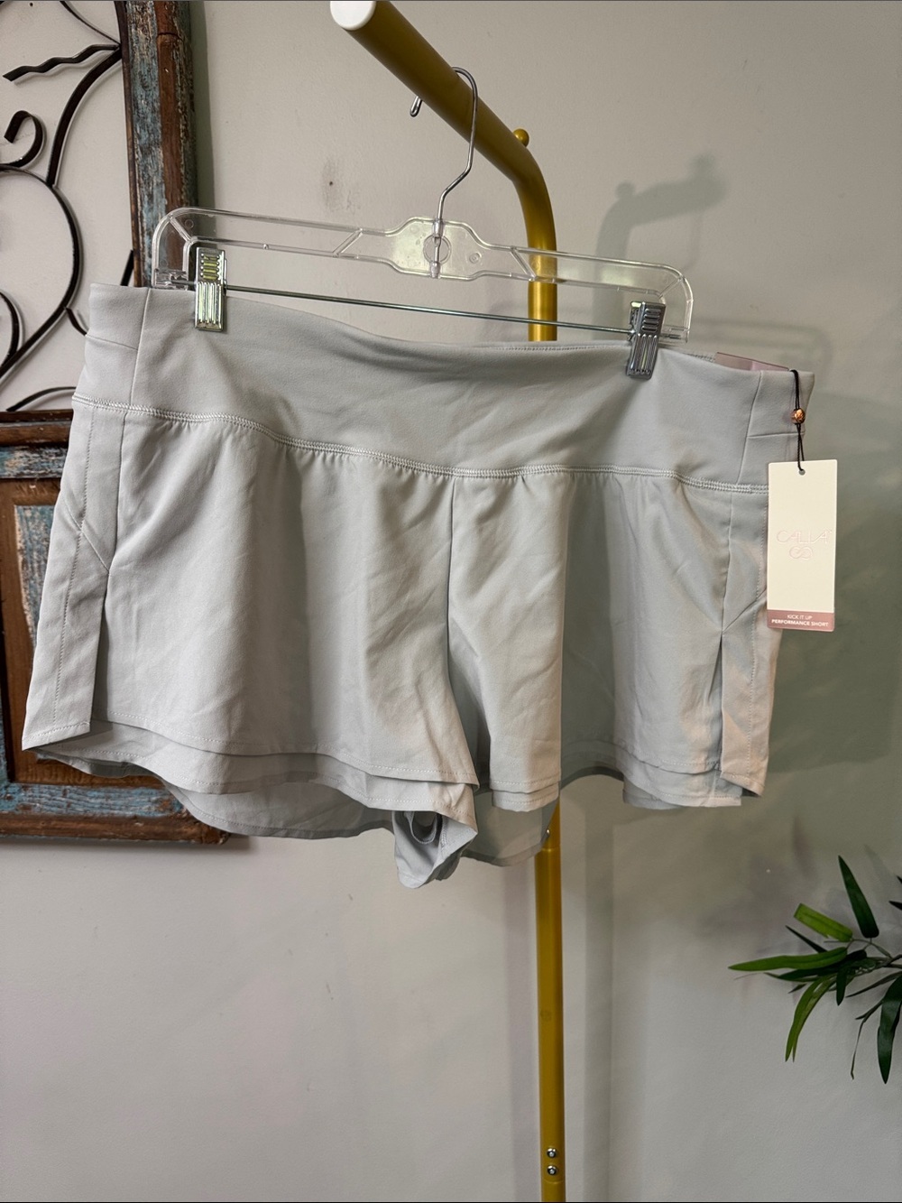 CALIA by Carrie Underwood Light Gray Active Shorts NWT XL